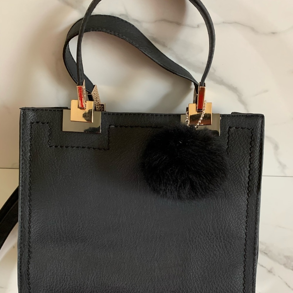 🌸BRAND NEW  Black Handbag with Pom Accessory🌸